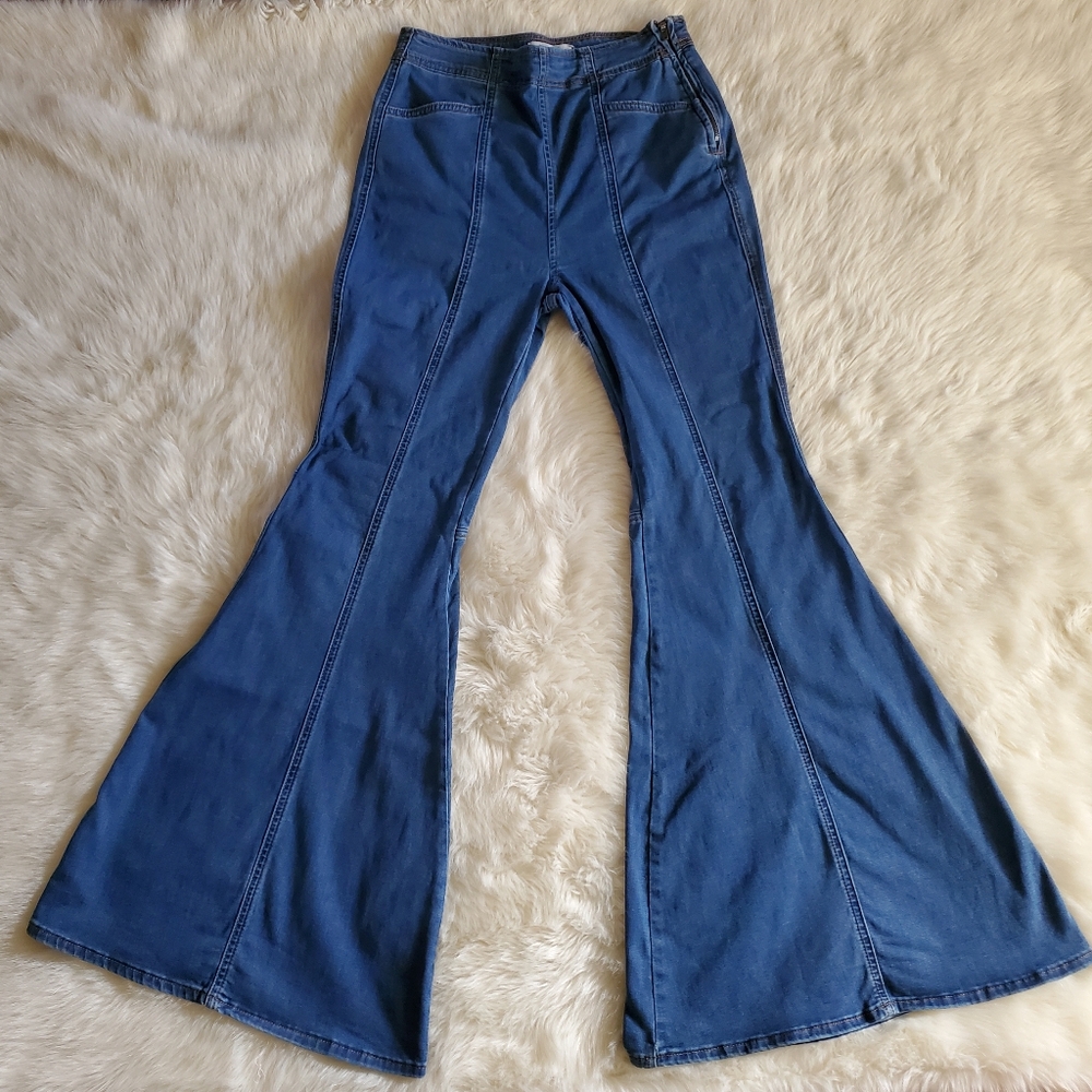 Free People Know Me Better Flare Jeans Size 29 - Picture 4 of 14